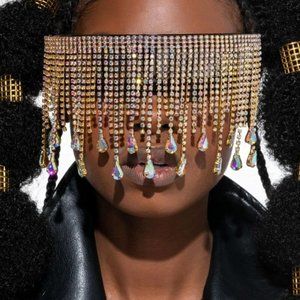 Sunglasses with crystals